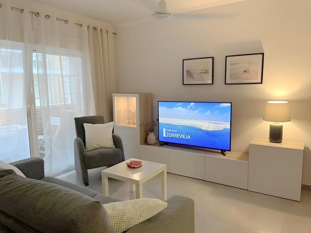 Del Mar 1 Deluxe Apartment Torrevieja Centrum מראה חיצוני תמונה
